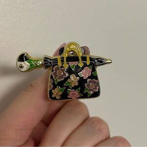 Disney Parks Mary Poppins Carpet Bag and Parrot Umbrella Pin 👜🦜🌂